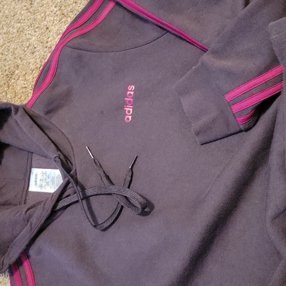 Adidas sweatshirt - Picture 7 of 9